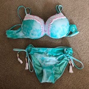 34 D/ M bikini set! 👙